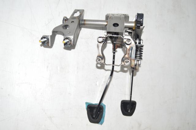 Like New 2015+ WRX & STI Clutch and Pedal Assembly for Current Gen Models